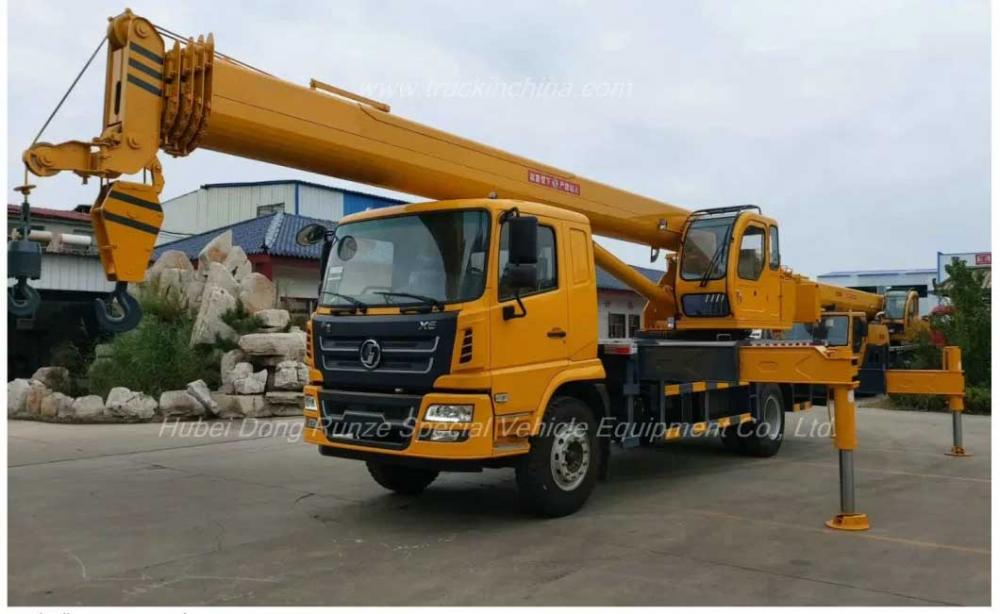 4X2 6Wheels Shacman Truck Mounted 16t Loading Crane Telescope Boom 5 Jibs 36M