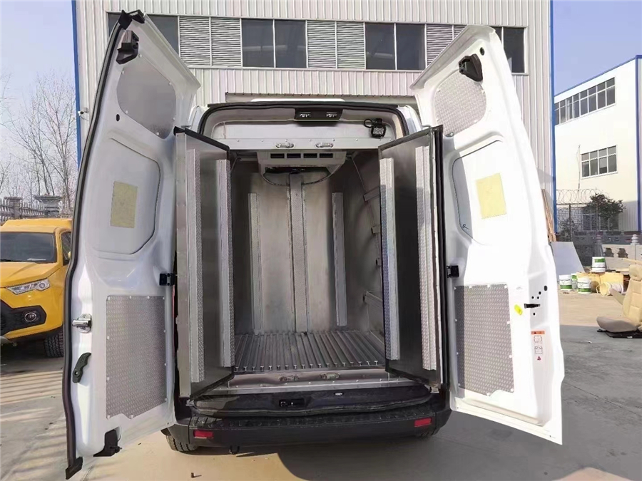 vaccine Refrigerated Van Truck