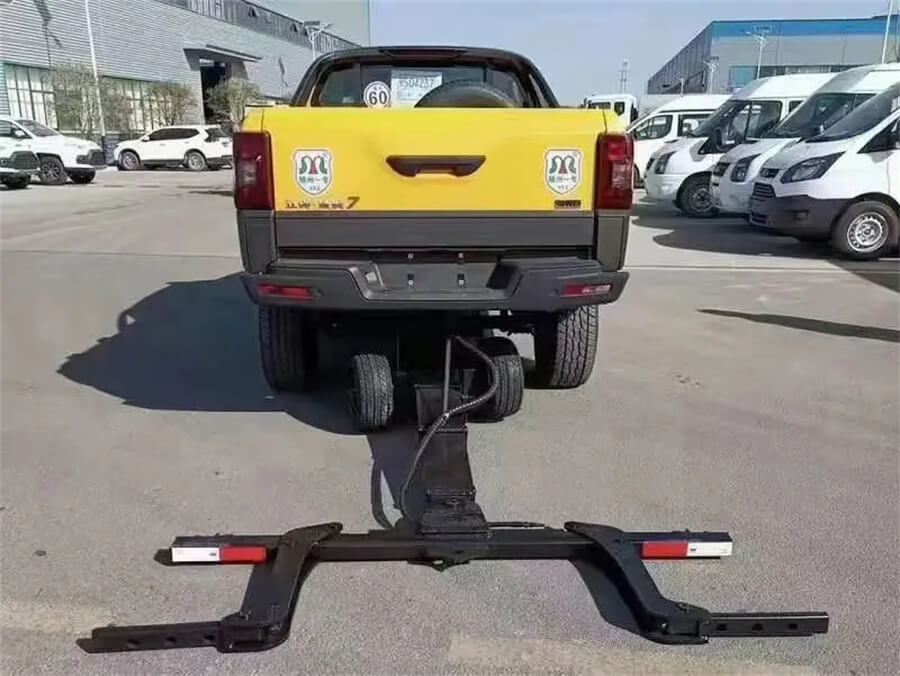 Mini Isuzu 3 ton repo wheellift truck